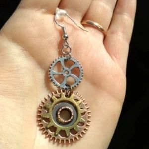 Steampunk earrings